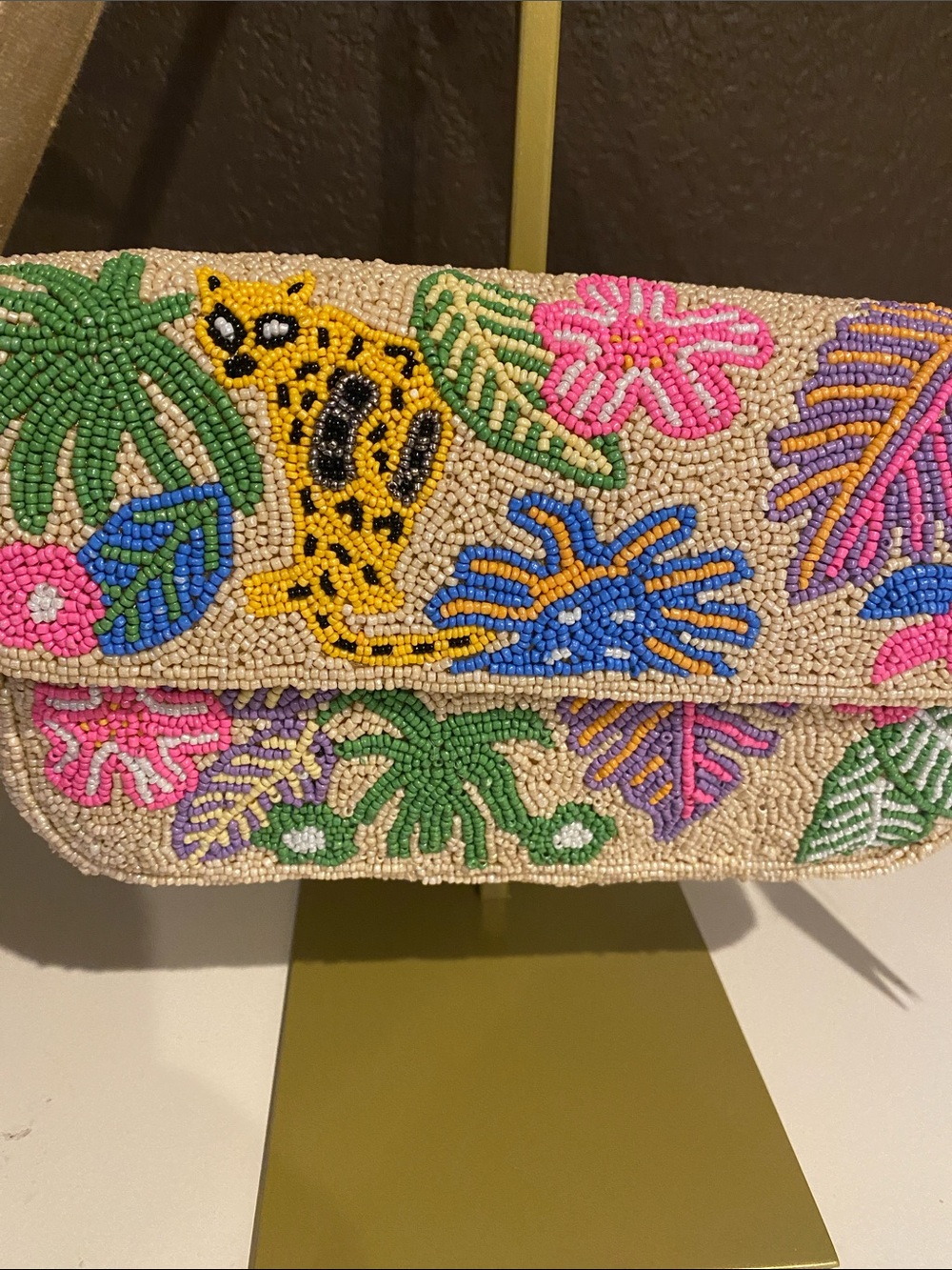 Tjmaxx American and Beaded Tropical Shoulder Bag - Picture 2 of 9